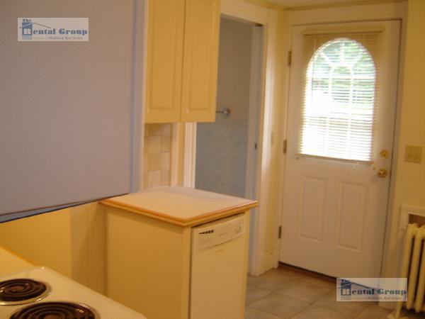 16 Edmund GL - Photo 3 of 32