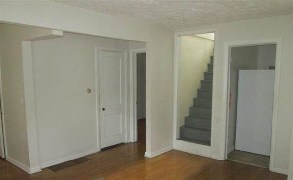 1209 Hapeman St - Photo 2 of 7