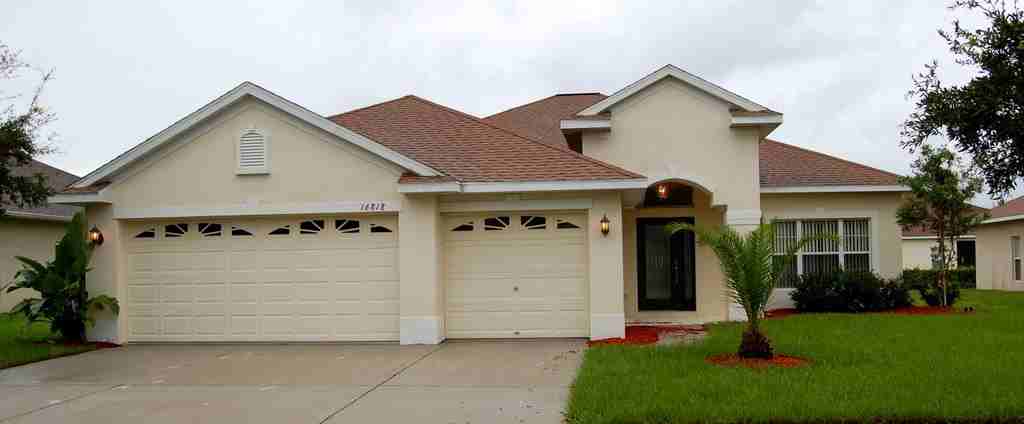 16818 Midsummer Ln - Photo 2 of 19
