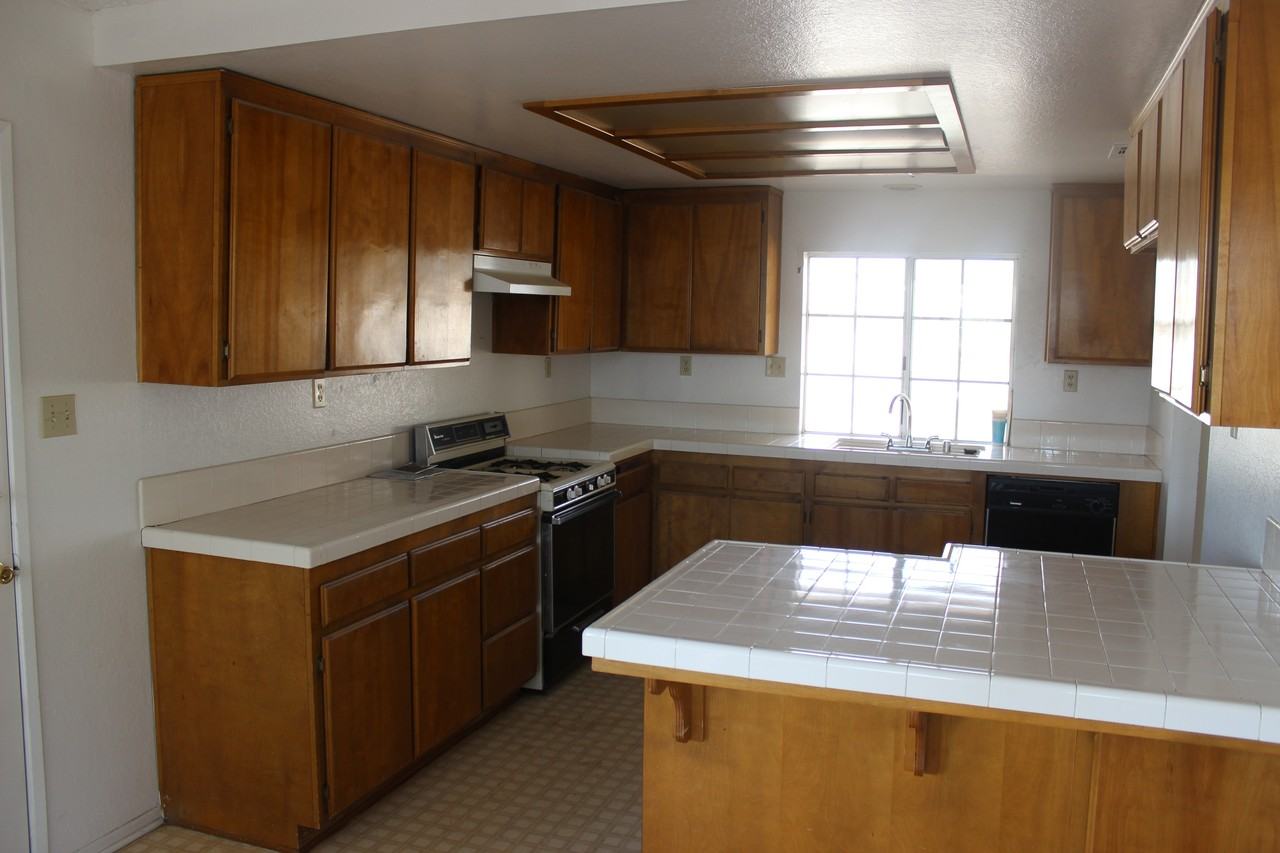 15175 Lanfair Ave - Photo 2 of 2