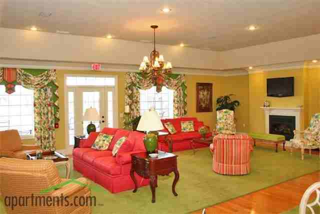 Arbor Trace Apartment Homes - Photo 2 of 16