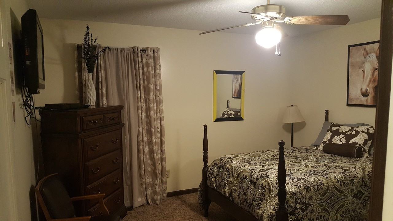 5719 Shenandoah Dr #1