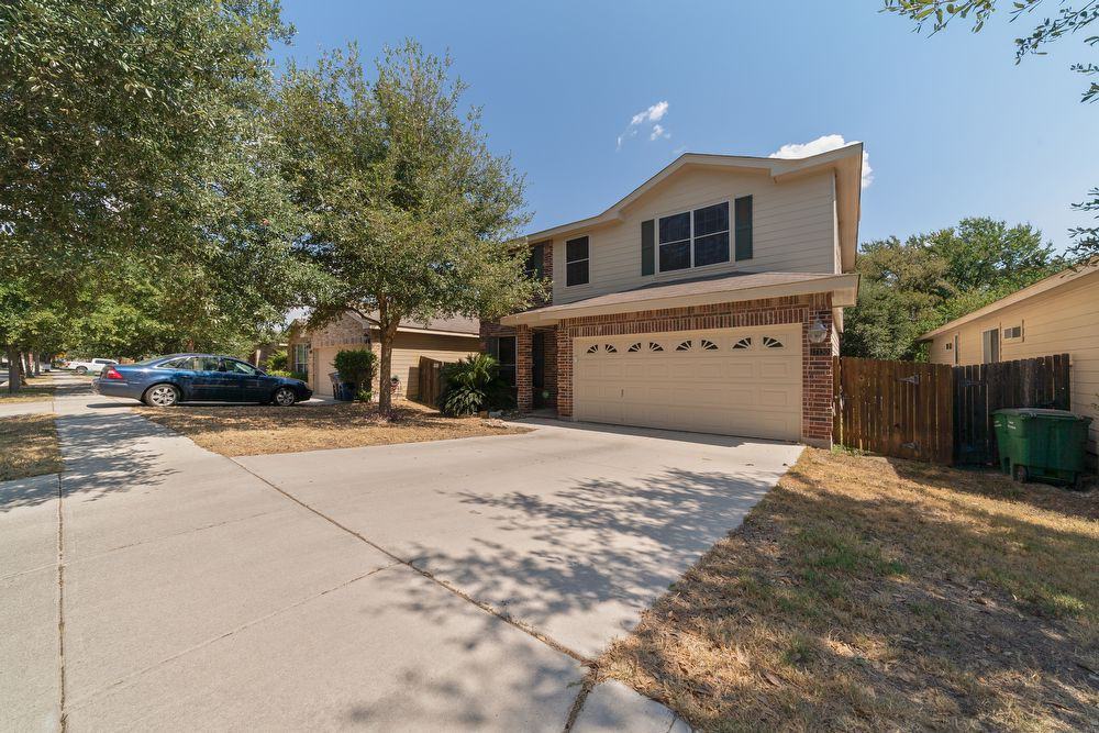 17130 Ashbury Lodge - Photo 2 of 28