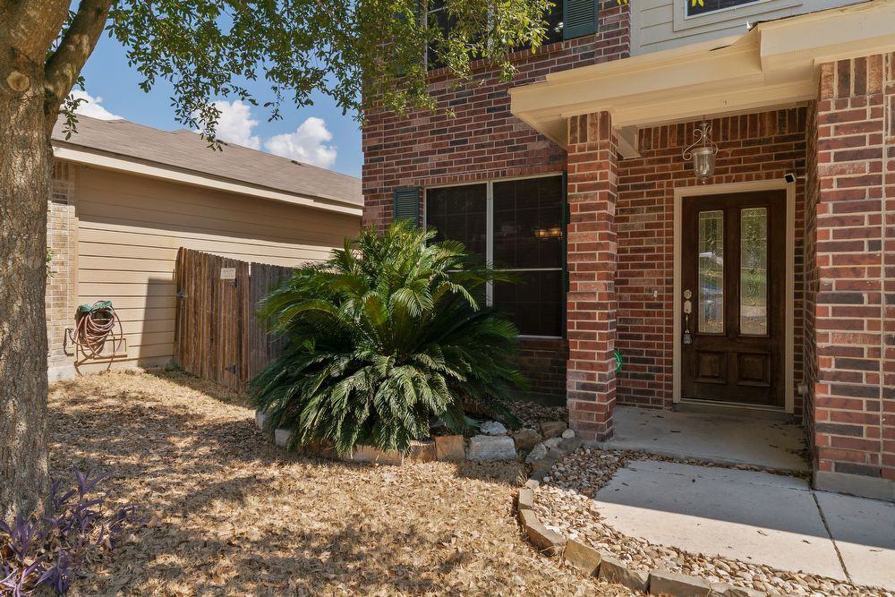 17130 Ashbury Lodge - Photo 3 of 28