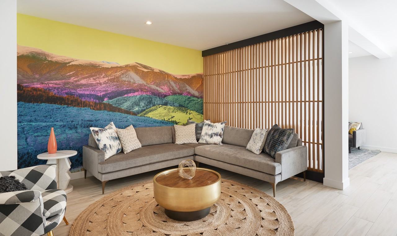 Elevate - Photo 3 of 33