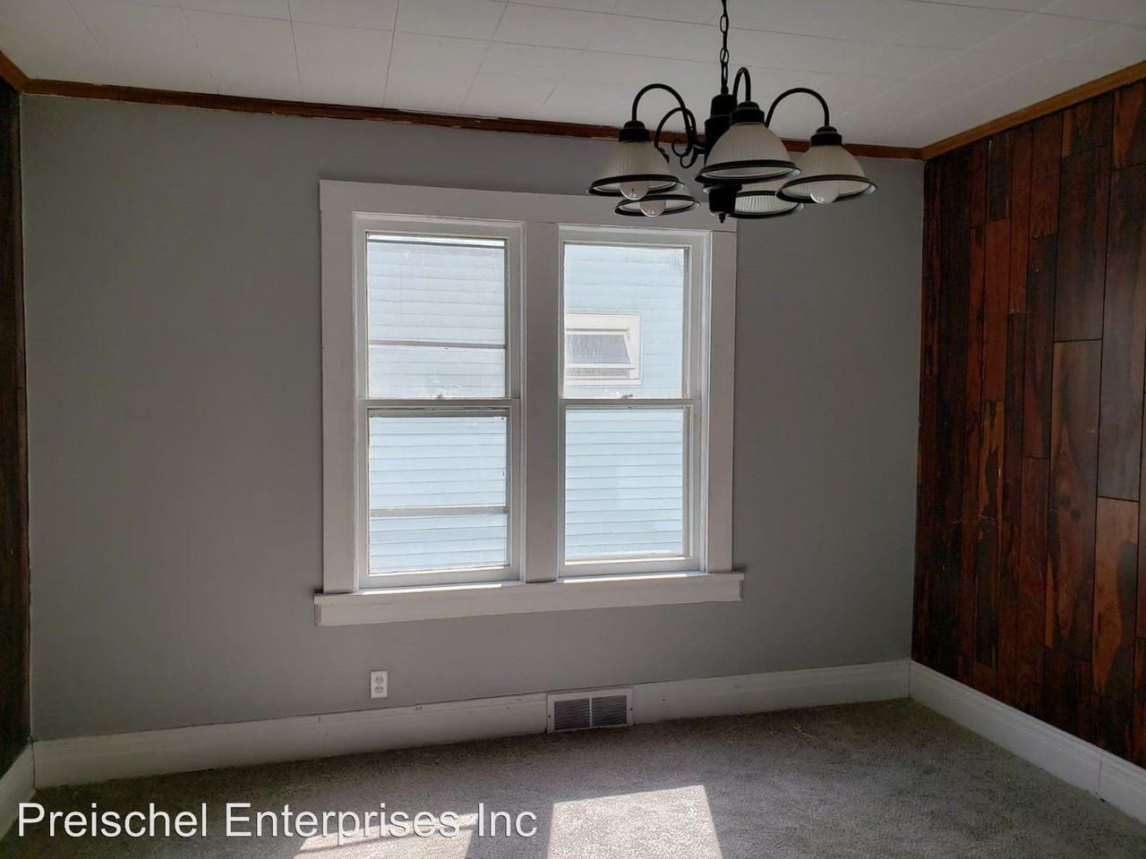 132 Gilbert St - Photo 2 of 16