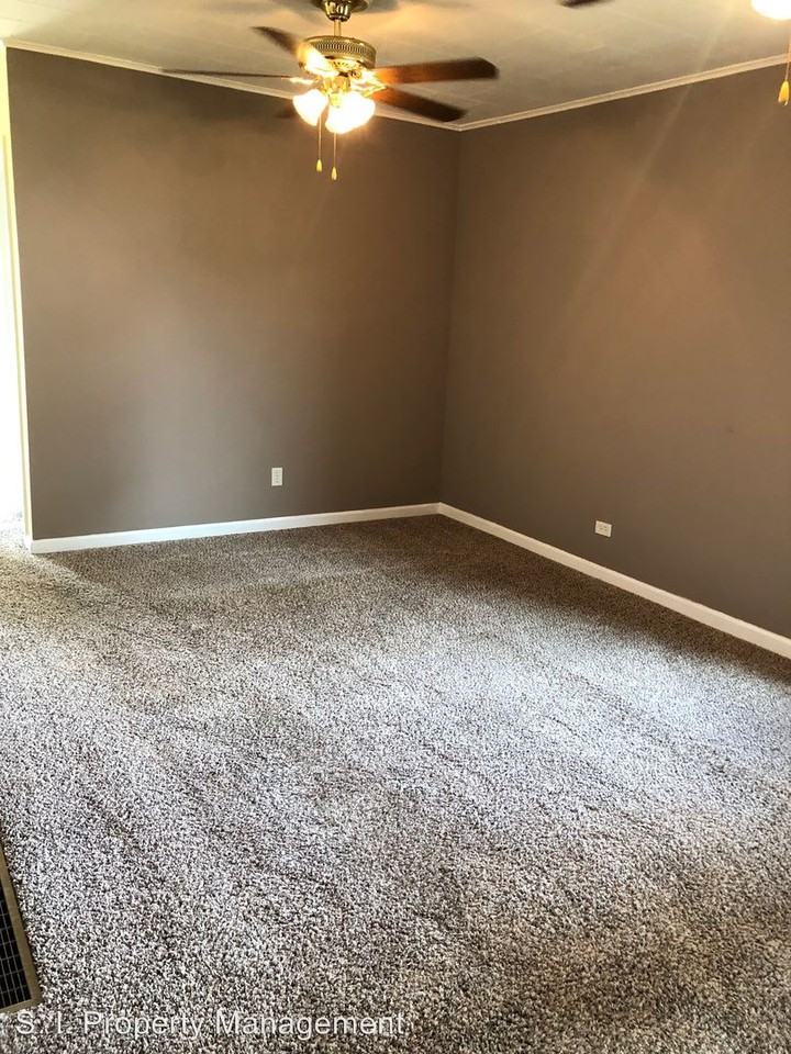 1004 E. Carter - Photo 2 of 8