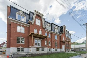 1221 Kitchener Ave Ottawa On K1v 6w4 2 Bedroom Apartment