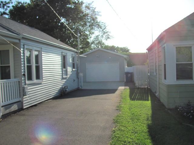 1028 Kiersted - Photo 3 of 25