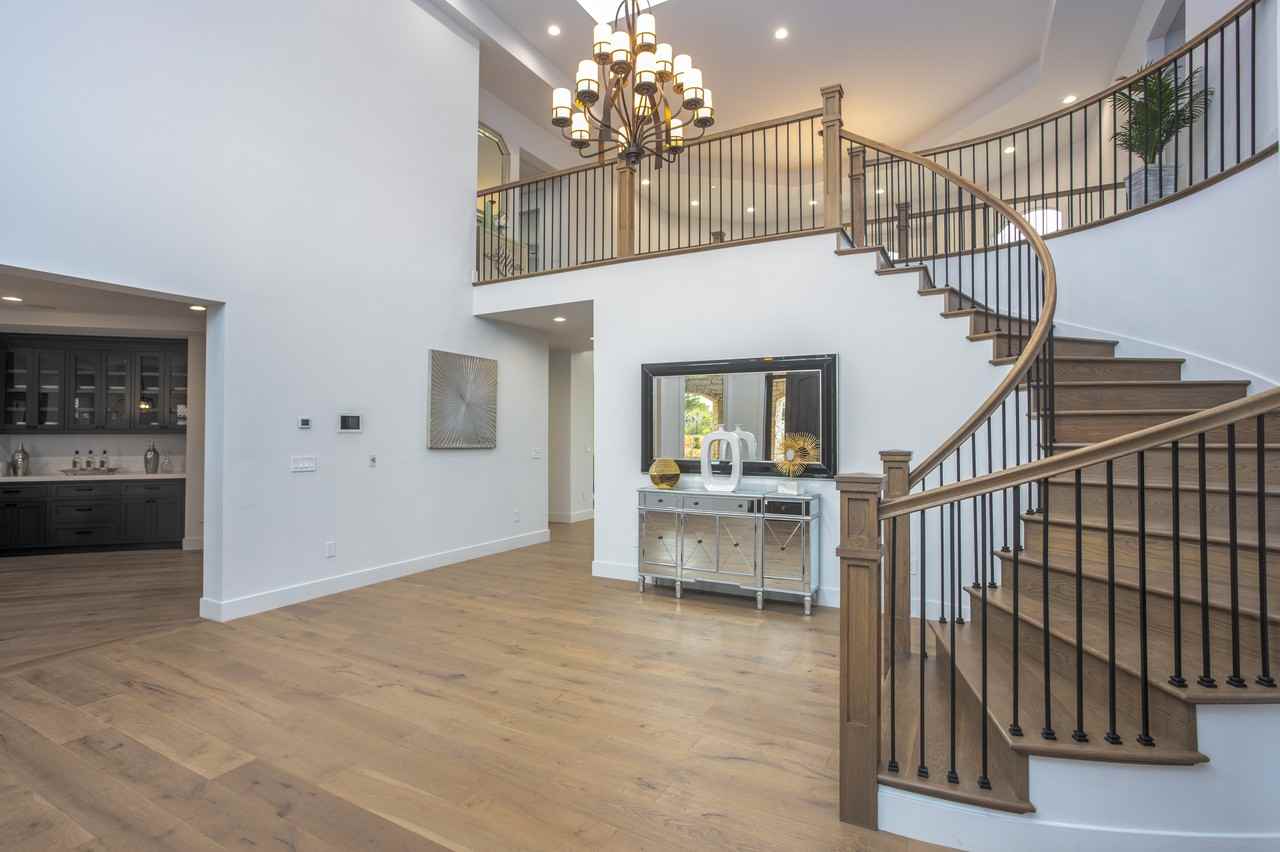 11768 Maria Lane - Photo 2 of 35