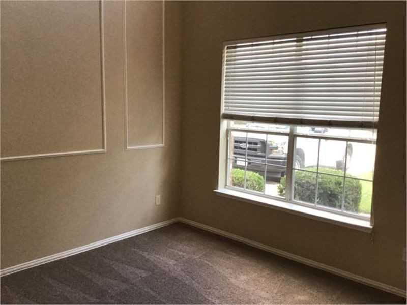 7709 Stansfield Dr - Photo 2 of 16