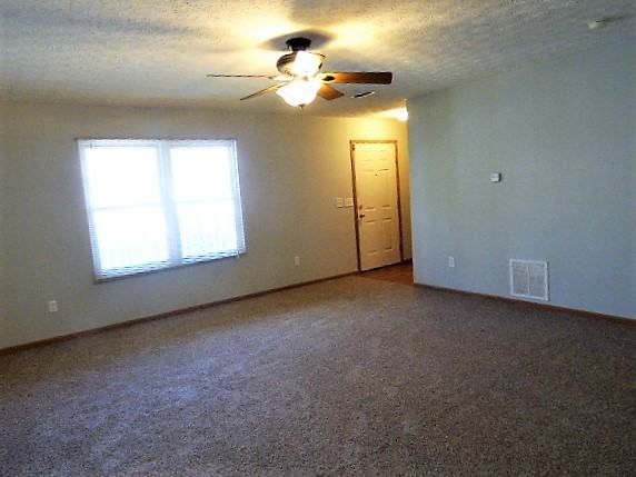 1764 Meadowlawn Dr Columbus Oh 43219-5523 - Photo 3 of 10