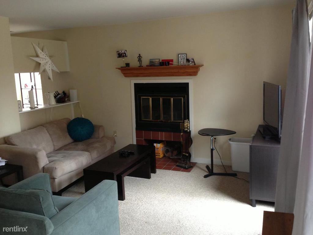 130 W Barre St - Photo 3 of 9