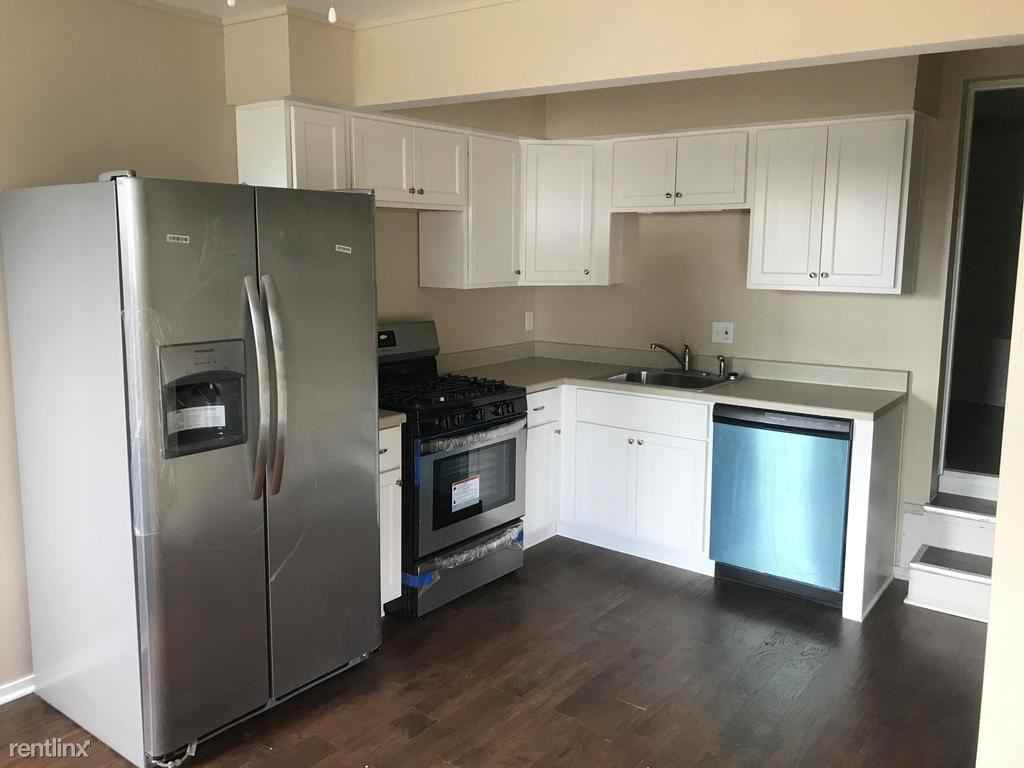 196 Ormsby Ave - Photo 2 of 8