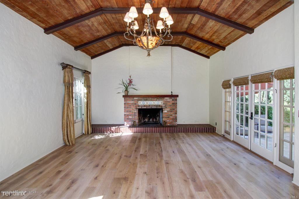 1064 Linda Vista Ave - Photo 2 of 10