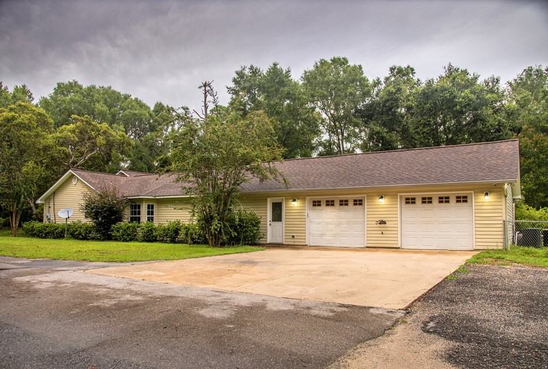 599 Mason Dr - Photo 2 of 14