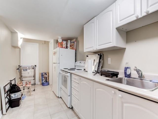 100 Frontenac Avenue - Photo 3 of 5