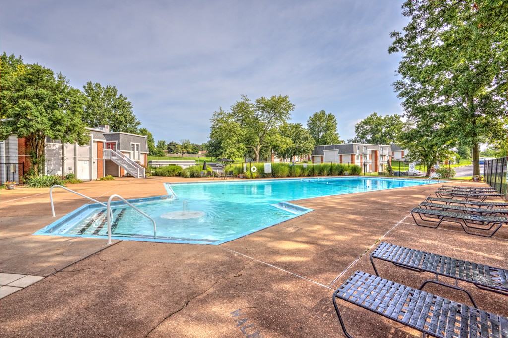 Heatherton Estates - Photo 2 of 18