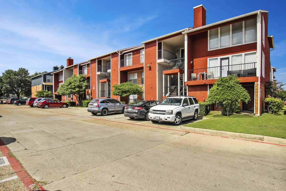 Cadence Apartments 3913 Gannon Ln, Dallas, TX 75237 Zumper