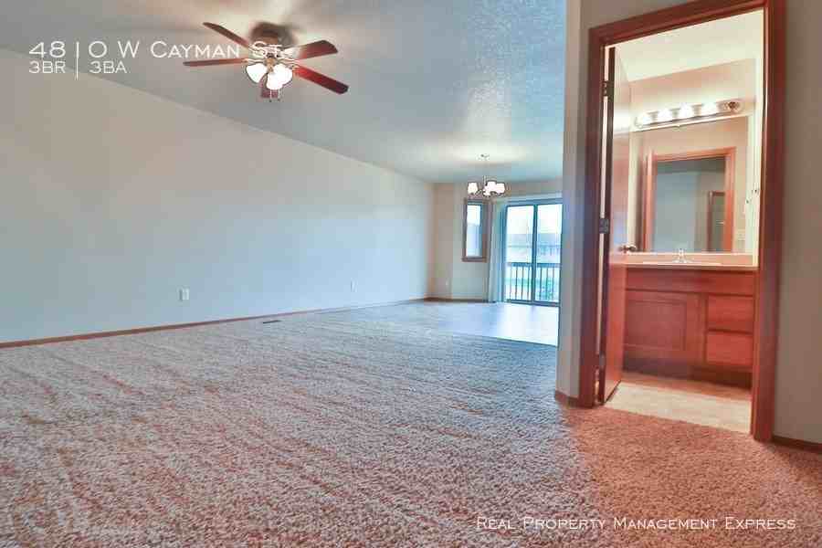 4810 W Cayman St - Photo 3 of 27