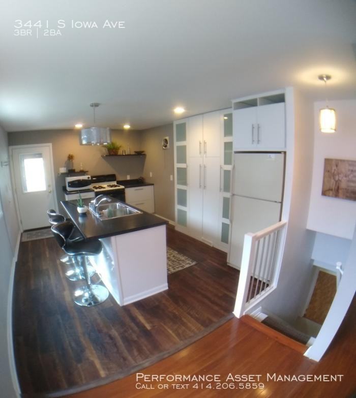 3441 S Iowa Ave - Photo 2 of 15