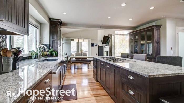 3822 15 St Sw - Photo 3 of 26