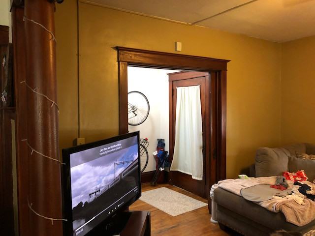 604 2nd St Ne Lowr - Photo 2 of 10