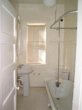 3044 Harrison St - Photo 3 of 9