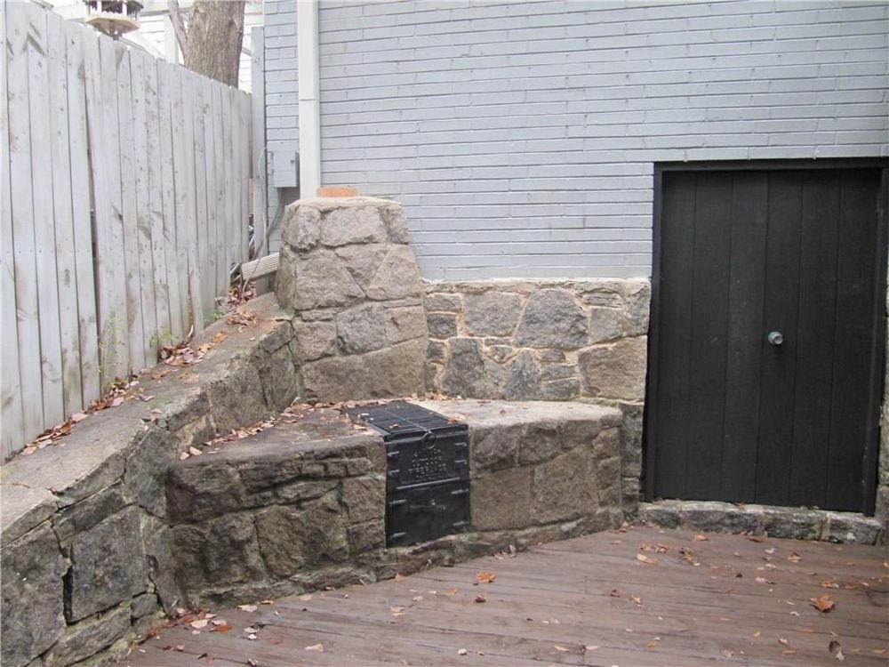 1760 Barnesdale Way Ne Unit B - Photo 3 of 18