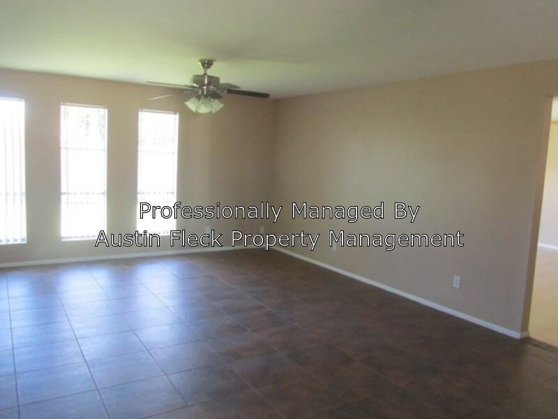 3621 W. Charter Oak Rd. - Photo 3 of 7