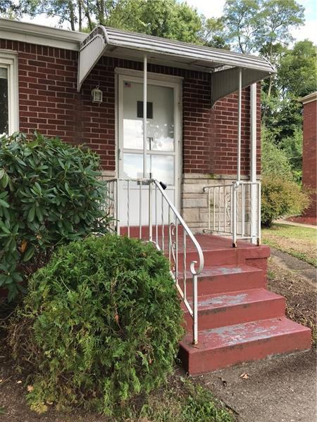 1010 Garden Place - Photo 3 of 25