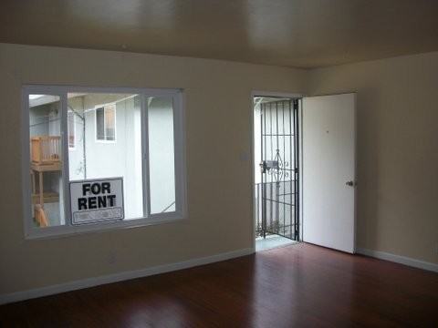 26 Deering Ct - Photo 3 of 3