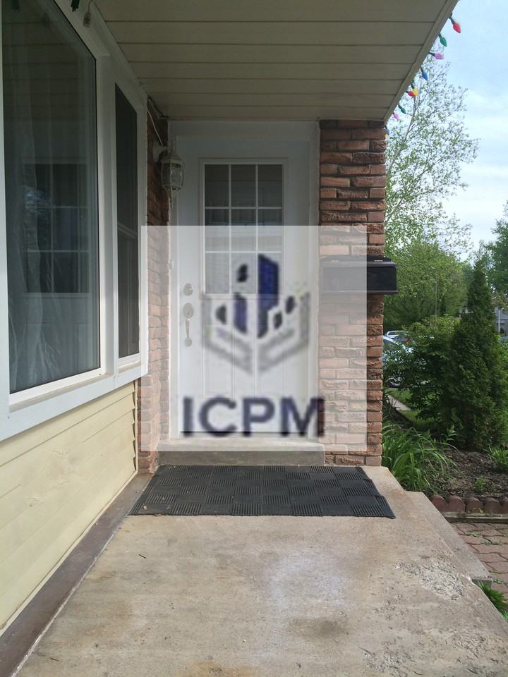 531 Camelot Drive - Photo 2 of 12