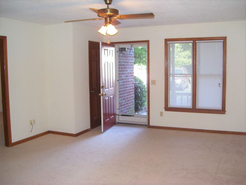 4196 -D Spirea Drive - Photo 2 of 9