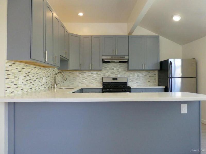 274 5th Avenue - Photo 2 of 18