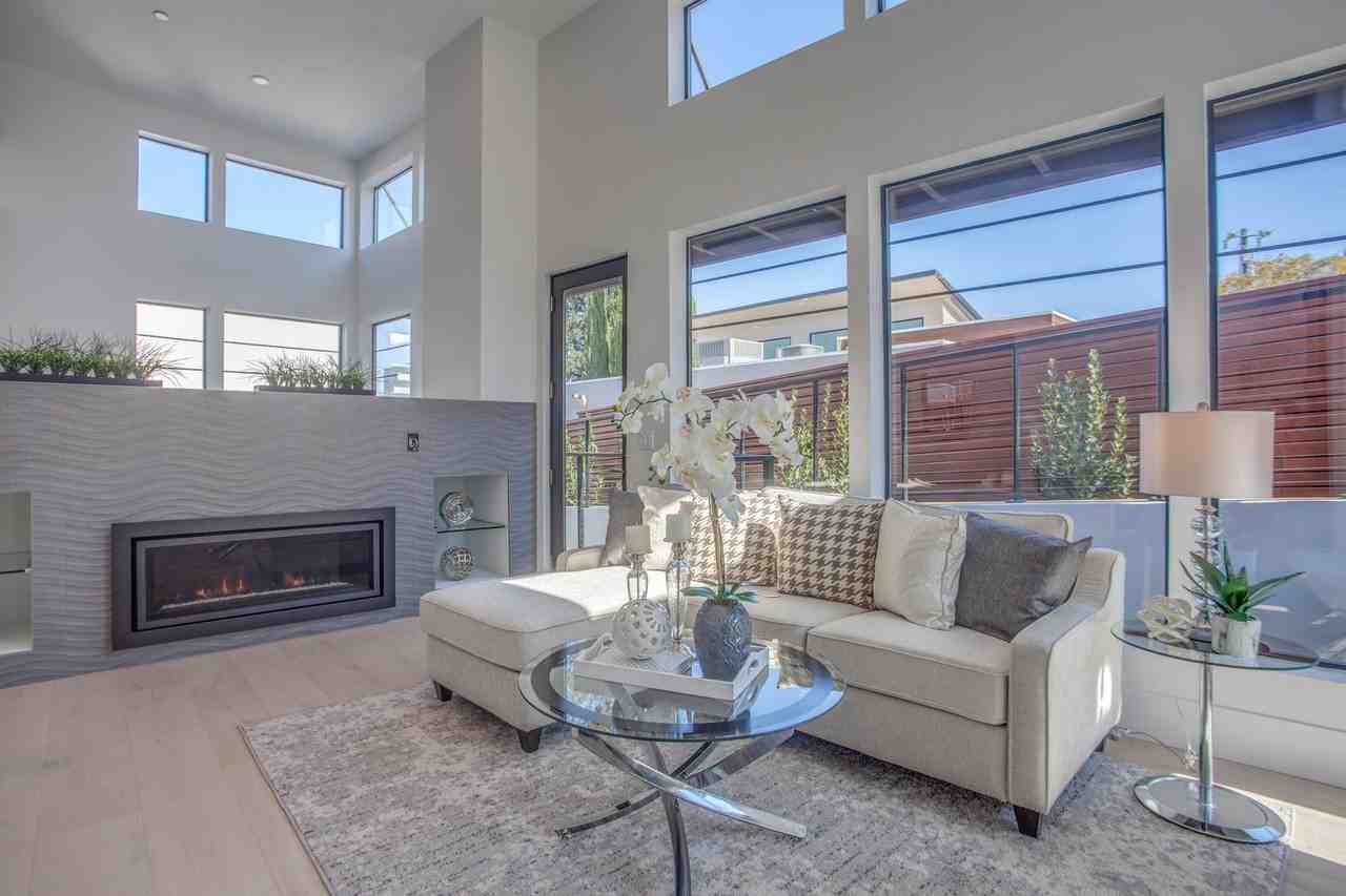 901 Loyola Drive - Photo 2 of 33