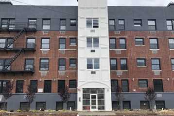 631 N Broad St Elizabeth Nj 07208 1 Bedroom Condo For Rent