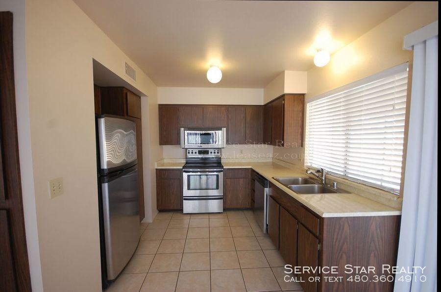 1822 N 87th Way - Photo 2 of 9