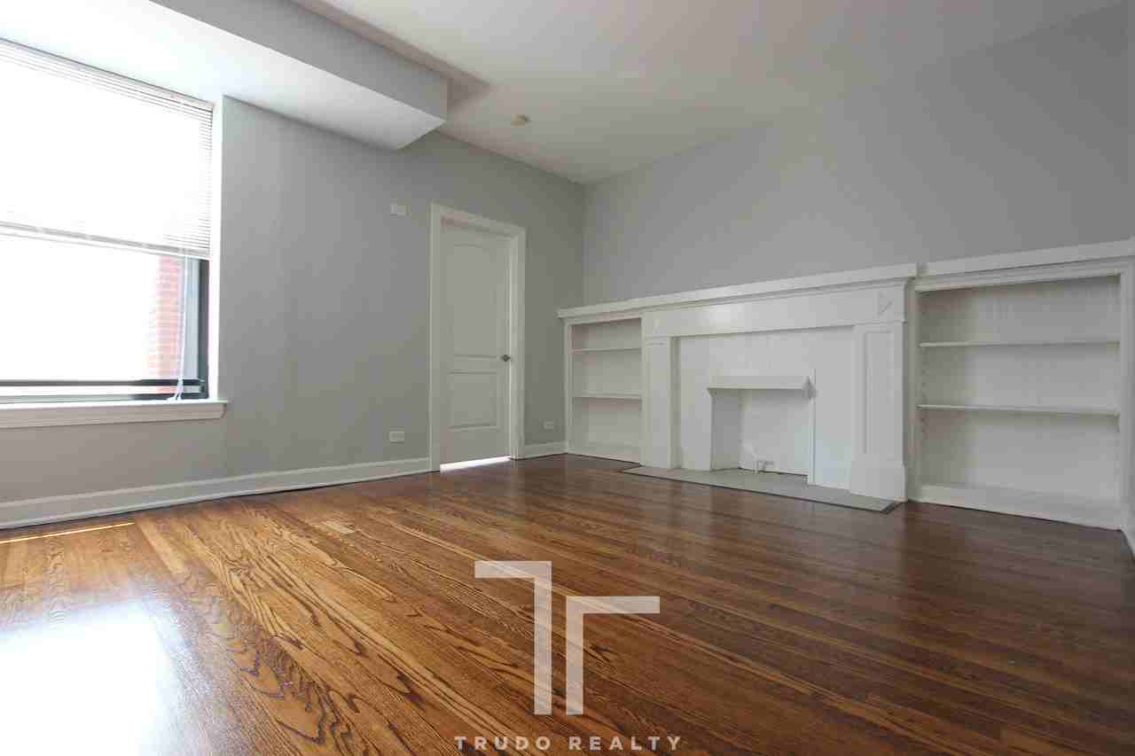 7700 North Marshfield Avenue