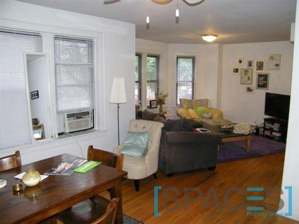 3839 N Greenview Ave - Photo 3 of 7