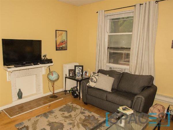 Mildred and George - 1BD - Photo 3 of 5