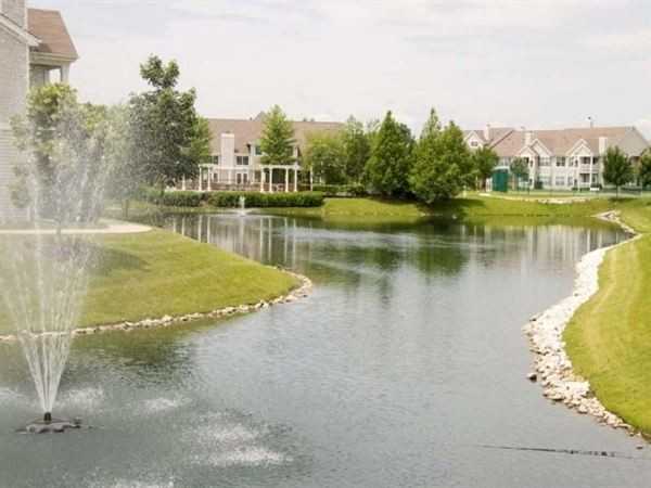 31810 Village Green Ct - Photo 3 of 8