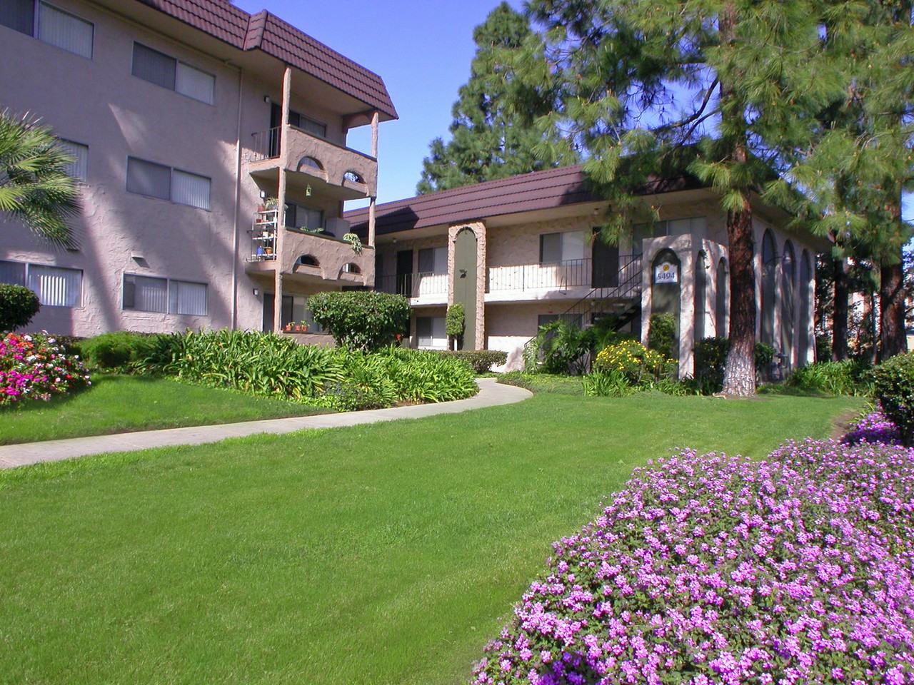 5444 Reservoir Drive #D53