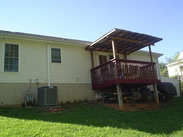 1515 North Ave NE - Photo 2 of 18