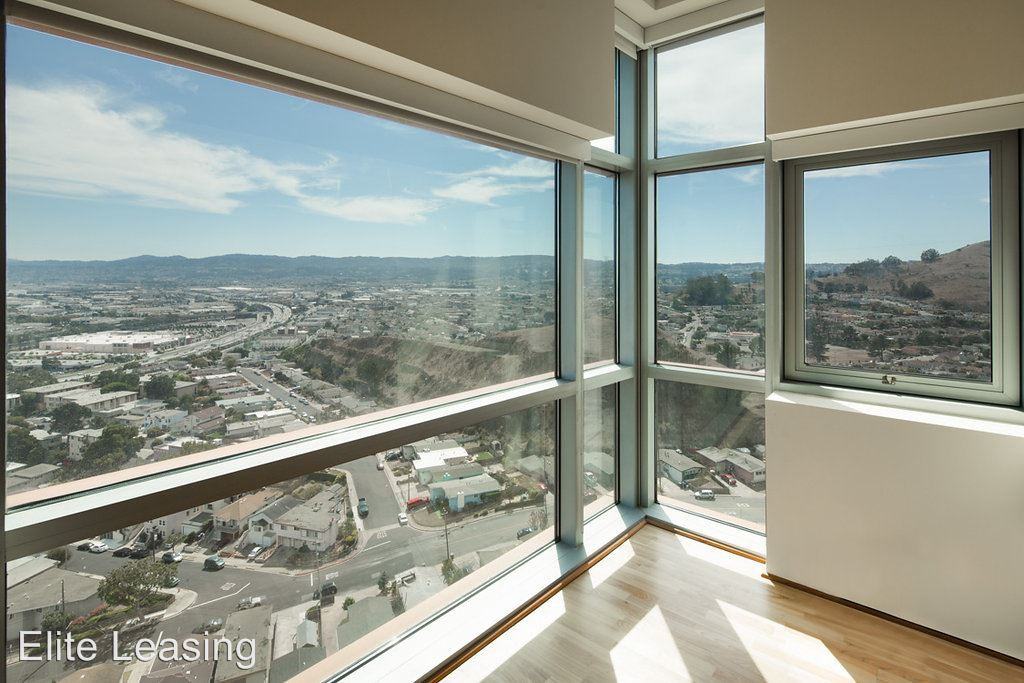 1 Mandalay Place Apartments in Paradise Valley Terrabay, South San