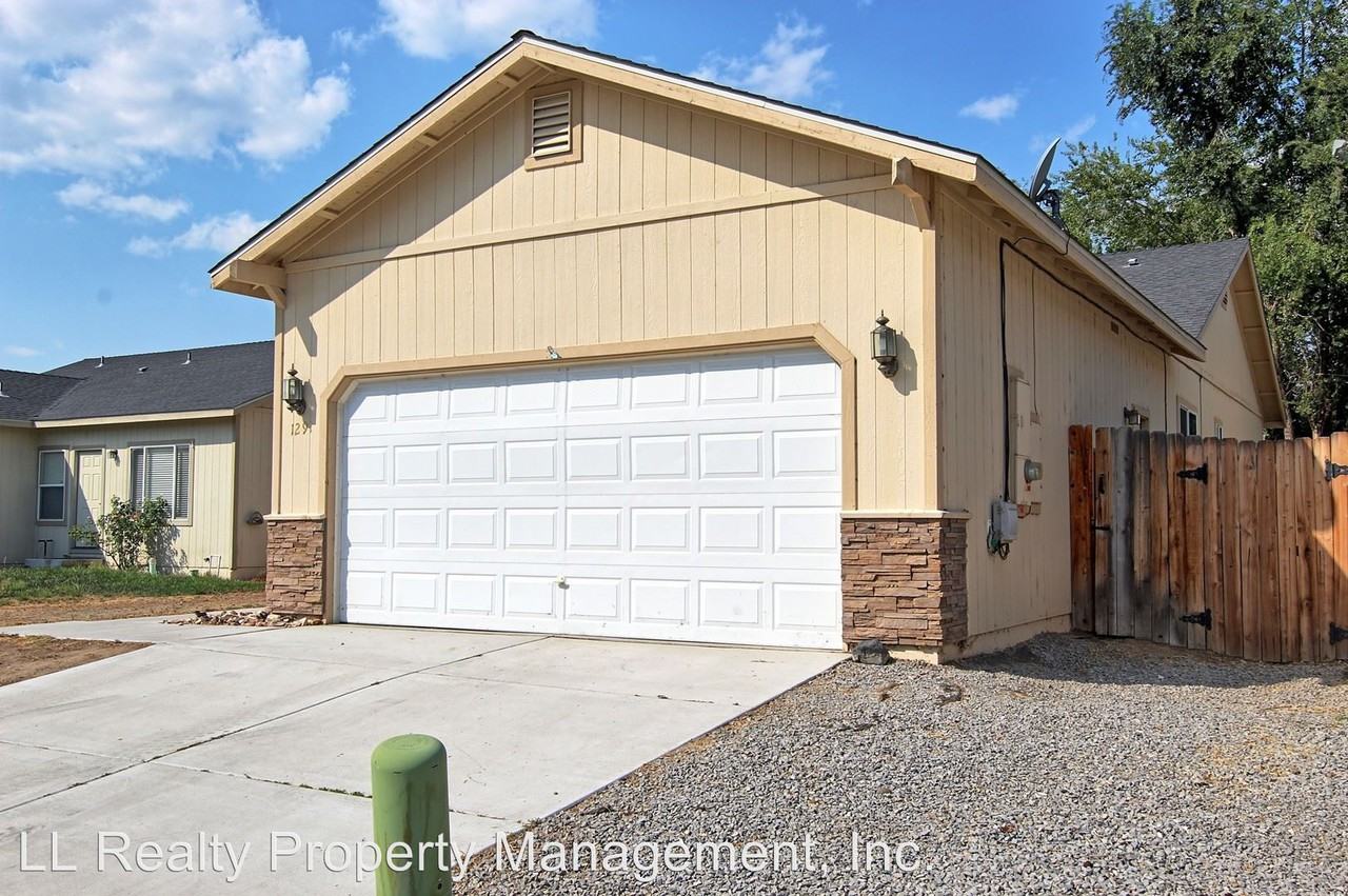 1291 Eider Circle - Photo 2 of 23