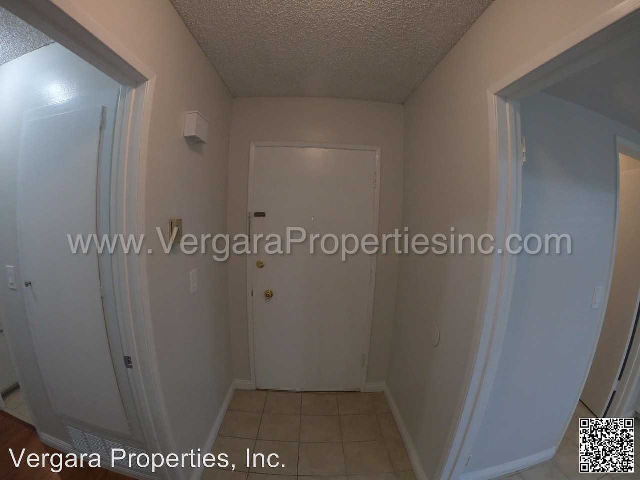 18010 Manhattan Place - Photo 3 of 35