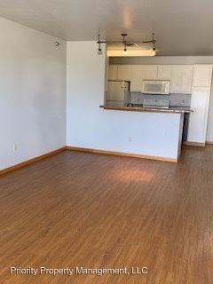 810 E. Laramie St. #13 - Photo 3 of 9