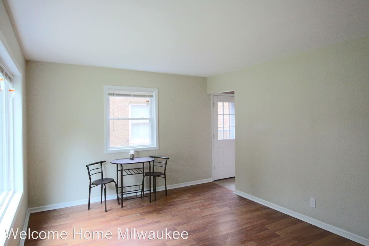 3155 N 78th Street - Photo 3 of 17