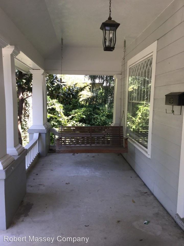 2116 Kenilworth Place - Photo 2 of 16